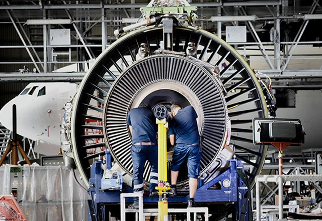 Ruang uji lingkungan untuk industri antariksa