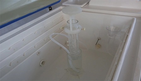 Sistem penyemprot garam stabil