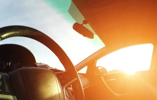 Kamar Arc Xenon untuk sistem tertanam otomotif-penuaan UV untuk ECUs, cluster Digital, dan tampilan dalam kendaraan