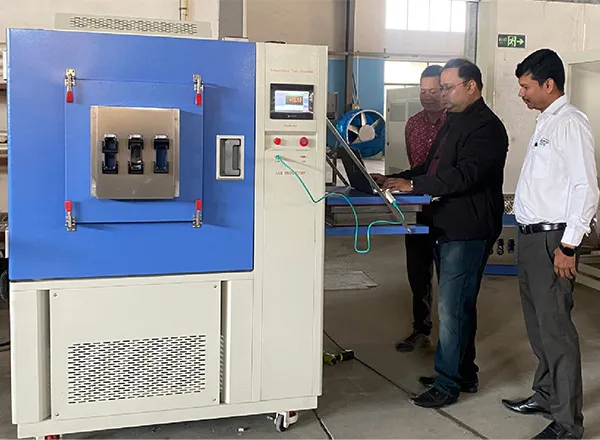 Solusi ruang suhu kustom: industri LIB mendukung pengujian PCB & Resistor presisi tinggi