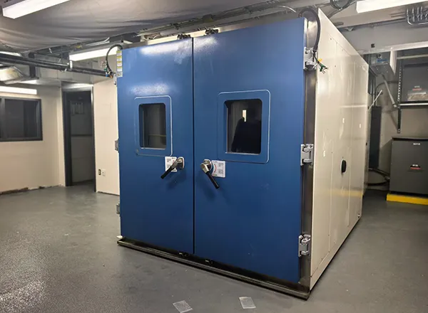Dari Perencanaan hingga Komisioning: LIB Mengirimkan Walk-In TH-080C Chamber untuk Measurement Canada